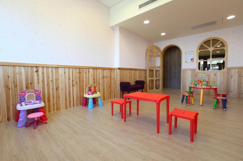 Chateau De Chine Hotel Hualien Eksteriør billede Childcare center
